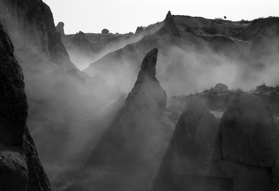 Mlha a paprsky v kaňonu, ocenění na Fotograf roku 2014